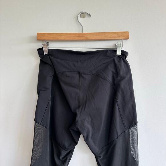 Lululemon Mesh Detail Zipper Pockets Cropped Leggings Black 10 - Picture 3 of 9